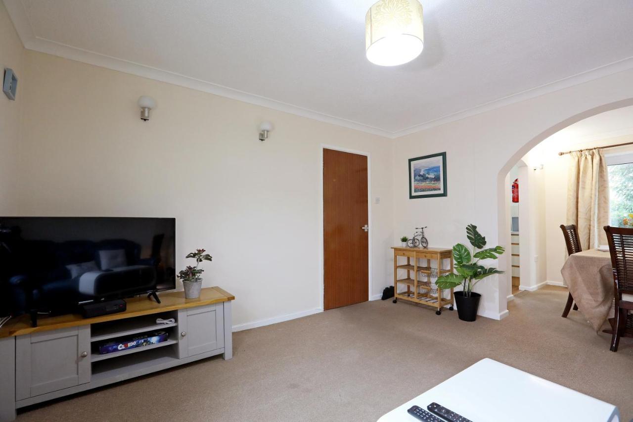 Comfy Quarters From 'Tobs Norwich' Apartment Exterior photo
